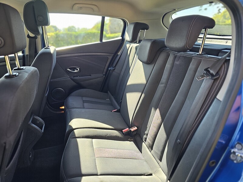 Renault 2.0 16V Dynamique TomTom Hatchback 5dr Petrol CVT Euro 5 (140 ps)