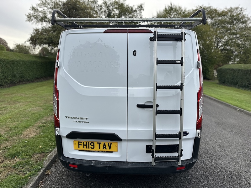 Ford 300 EcoBlue Panel Van 2.0 Manual Diesel