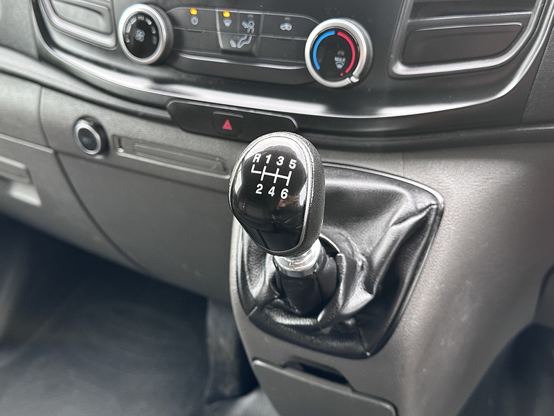 Ford 300 EcoBlue Panel Van 2.0 Manual Diesel