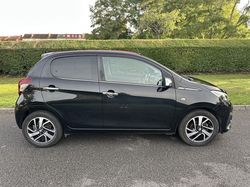 Peugeot VTi PureTech Allure Hatchback 1.2 Manual Petrol