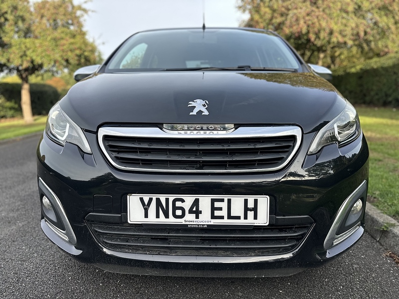 Peugeot VTi PureTech Allure Hatchback 1.2 Manual Petrol