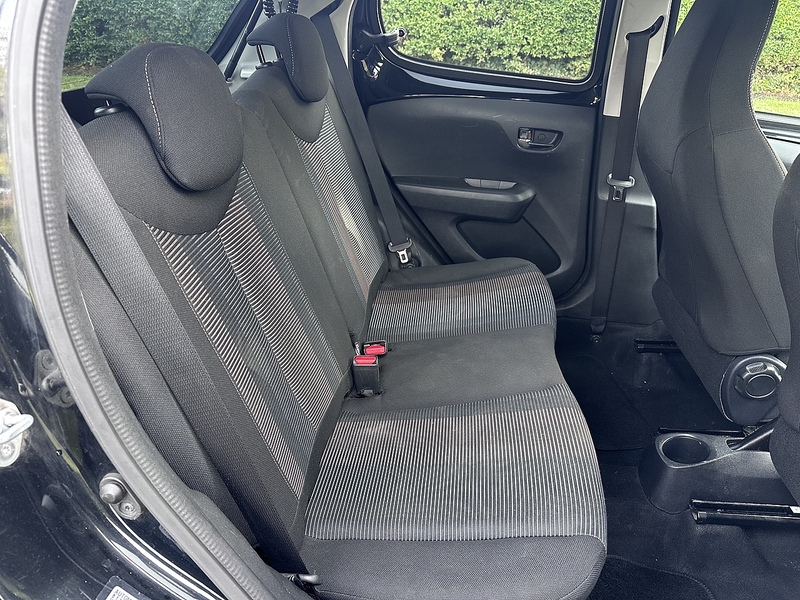 Peugeot VTi PureTech Allure Hatchback 1.2 Manual Petrol