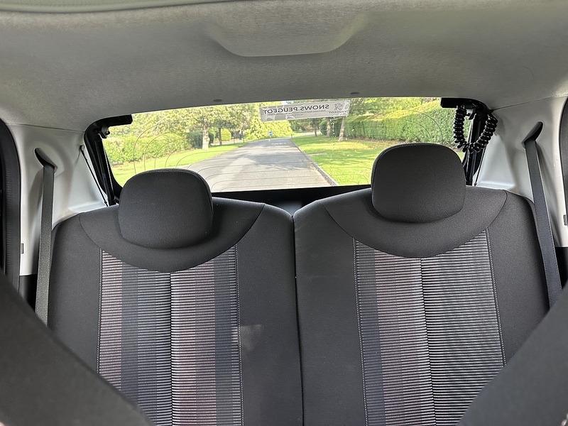 Peugeot VTi PureTech Allure Hatchback 1.2 Manual Petrol