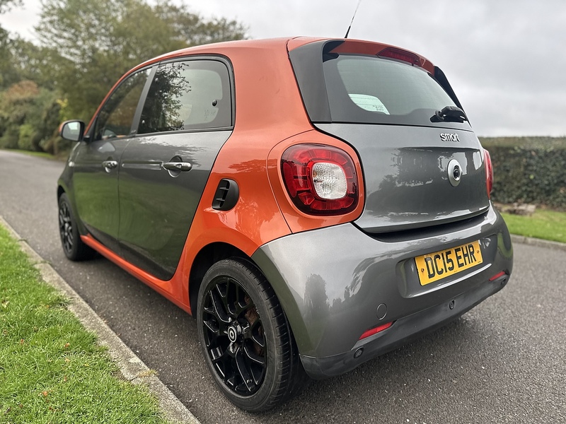 Smart Edition 1 Hatchback 1.0 Manual Petrol
