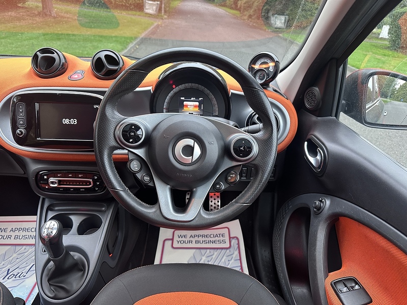 Smart Edition 1 Hatchback 1.0 Manual Petrol