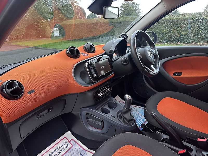 Smart Edition 1 Hatchback 1.0 Manual Petrol