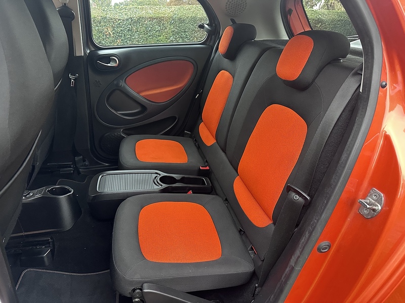 Smart Edition 1 Hatchback 1.0 Manual Petrol