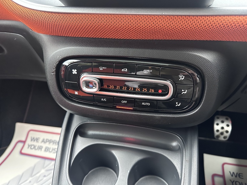 Smart Edition 1 Hatchback 1.0 Manual Petrol