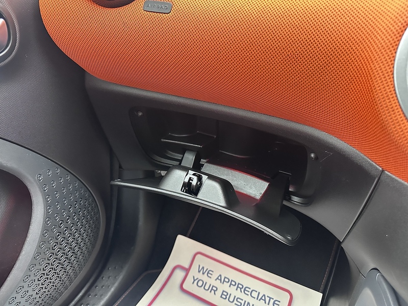 Smart Edition 1 Hatchback 1.0 Manual Petrol