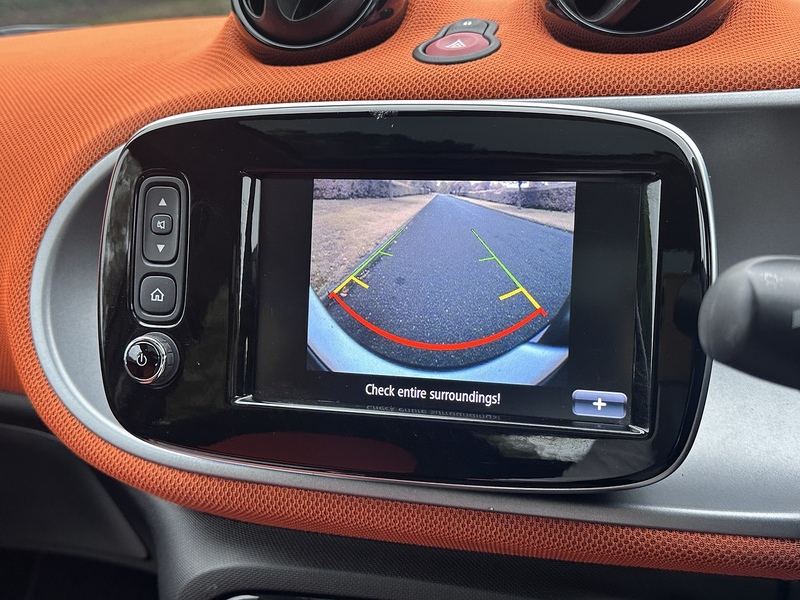 Smart Edition 1 Hatchback 1.0 Manual Petrol