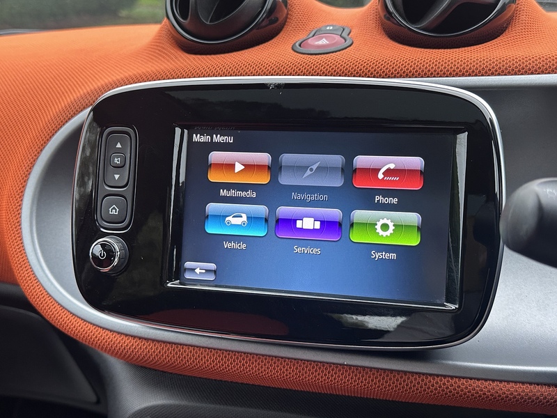 Smart Edition 1 Hatchback 1.0 Manual Petrol