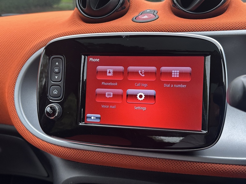 Smart Edition 1 Hatchback 1.0 Manual Petrol