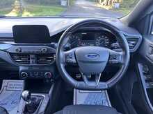 Ford Focus T EcoBoost ST-Line 