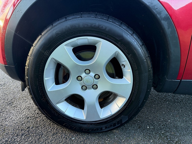 Land Rover 2.0 eD4 SE SUV 5dr Diesel Manual Euro 6 (s/s) (5 Seat) (150 ps)