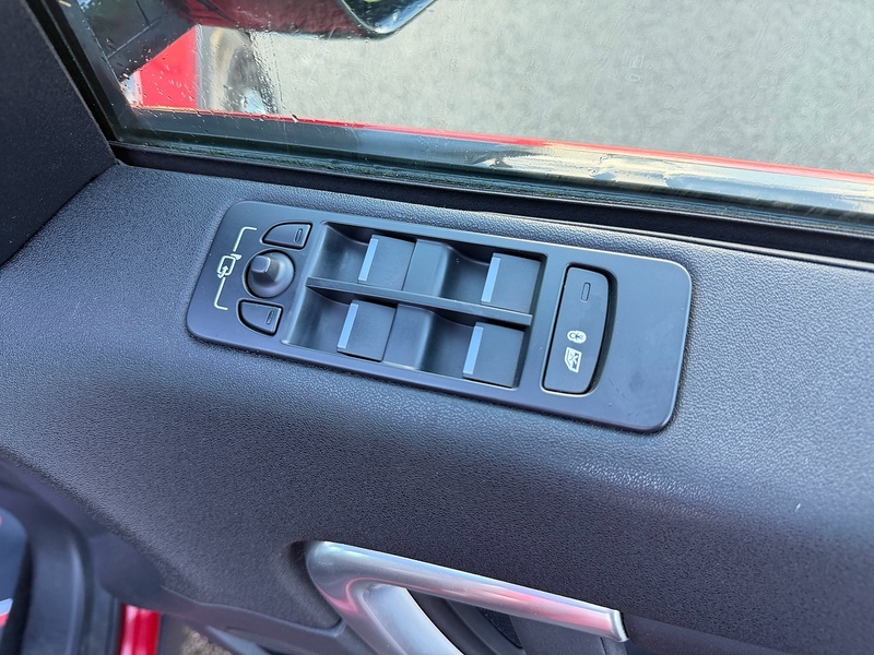 Land Rover 2.0 eD4 SE SUV 5dr Diesel Manual Euro 6 (s/s) (5 Seat) (150 ps)