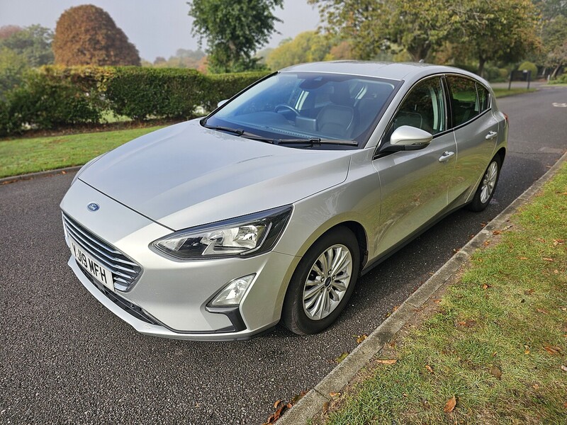 Ford 1.0T EcoBoost Titanium Hatchback 5dr Petrol Manual Euro 6 (s/s) (125 ps)
