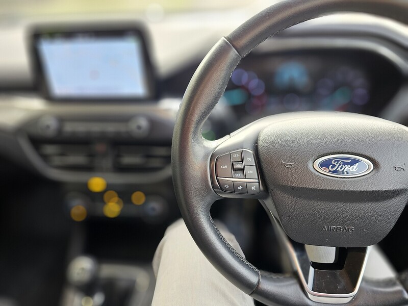 Ford 1.0T EcoBoost Titanium Hatchback 5dr Petrol Manual Euro 6 (s/s) (125 ps)