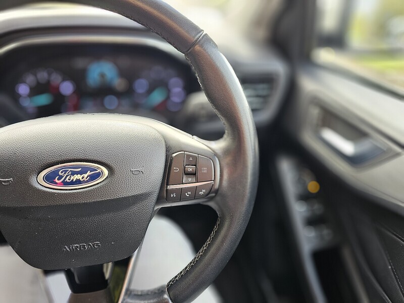 Ford 1.0T EcoBoost Titanium Hatchback 5dr Petrol Manual Euro 6 (s/s) (125 ps)