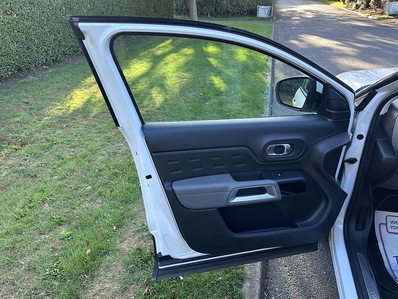 Citroen PureTech Flair SUV 1.2 Manual Petrol