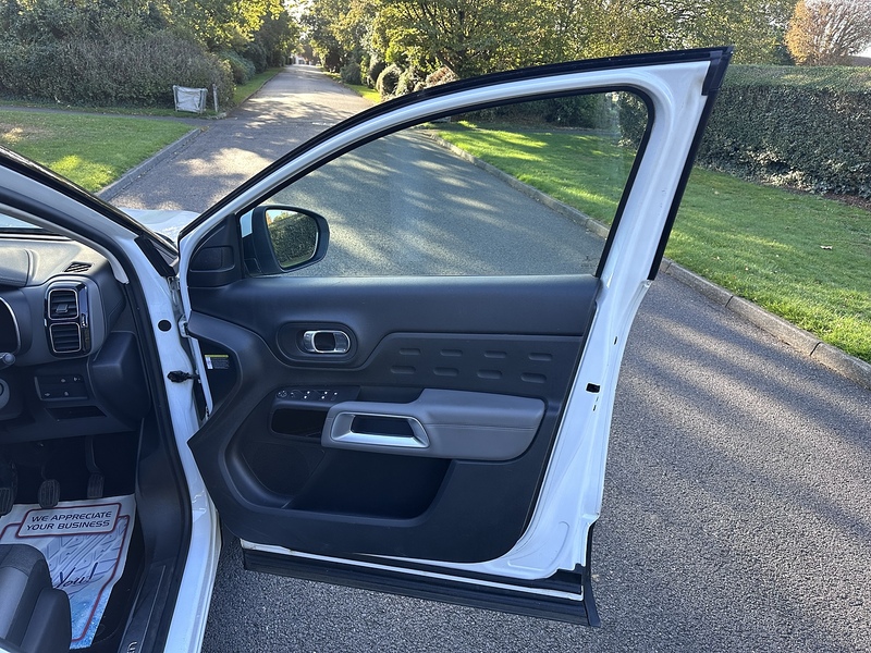 Citroen PureTech Flair SUV 1.2 Manual Petrol