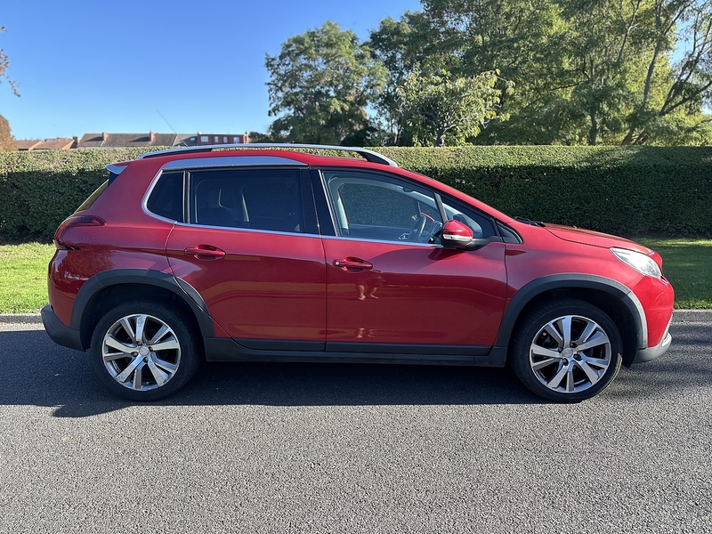 Peugeot PureTech Allure SUV 1.2 Manual Petrol