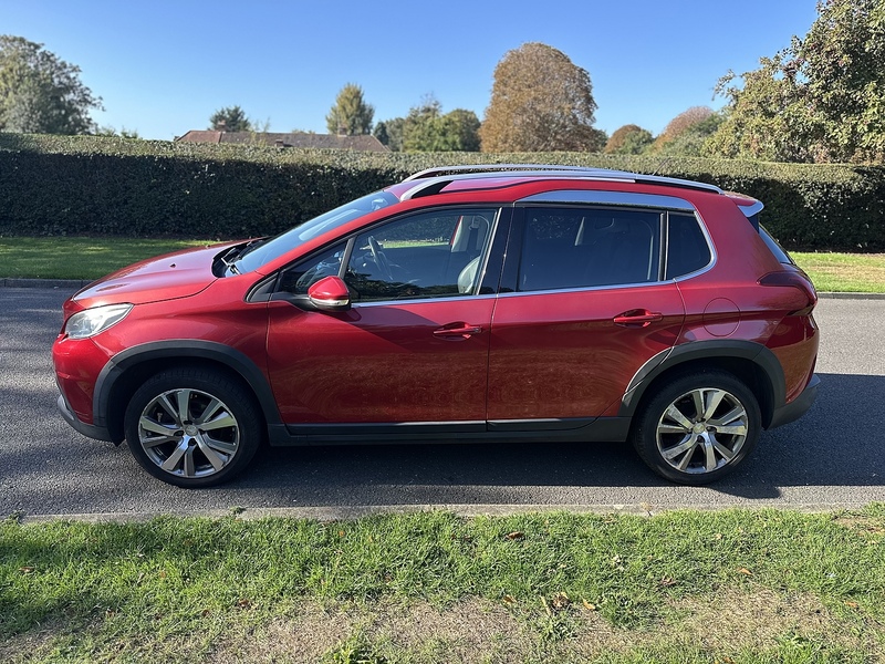 Peugeot PureTech Allure SUV 1.2 Manual Petrol