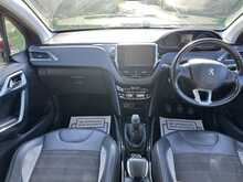 Peugeot 2008 PureTech Allure 