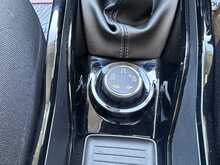 Peugeot 2008 PureTech Allure 