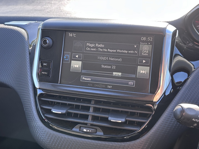 Peugeot PureTech Allure SUV 1.2 Manual Petrol