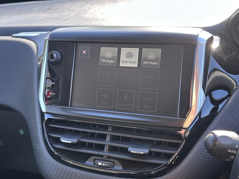 Peugeot PureTech Allure SUV 1.2 Manual Petrol