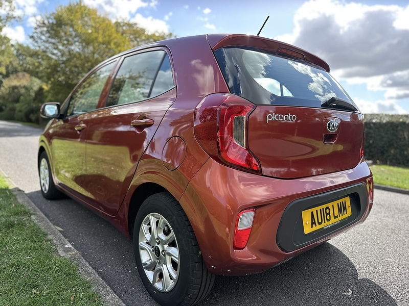 Kia 2 Hatchback 1.0 Manual Petrol