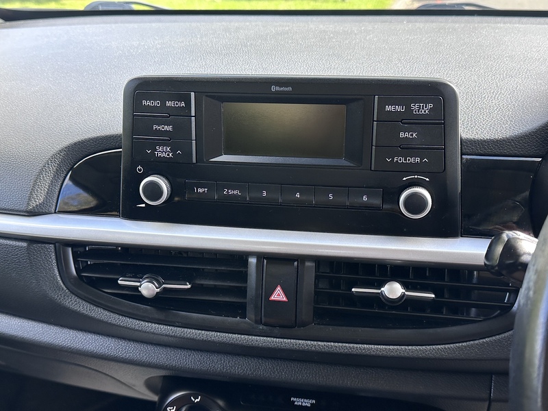 Kia 2 Hatchback 1.0 Manual Petrol