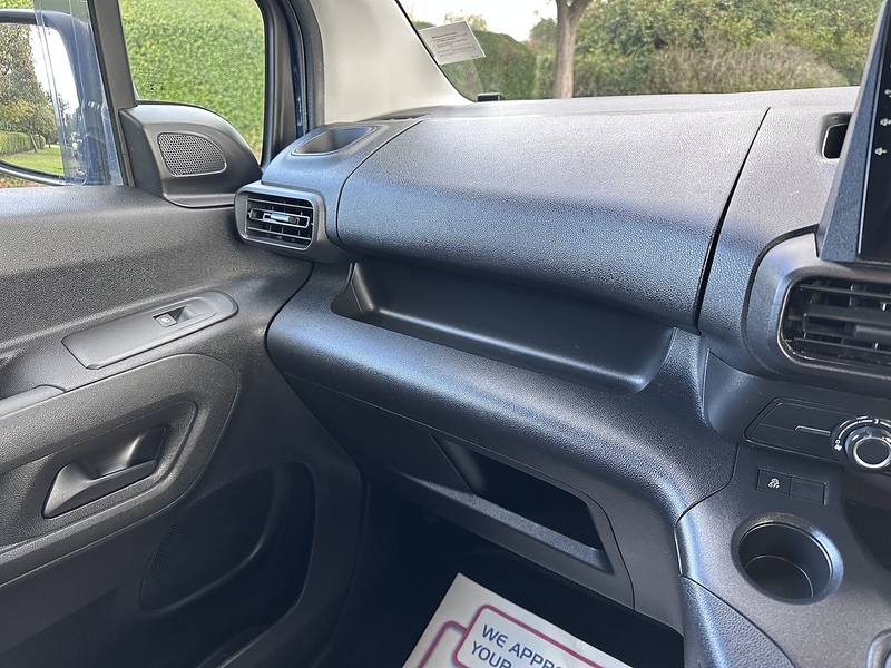 Vauxhall Turbo Design MPV 1.2 Manual Petrol