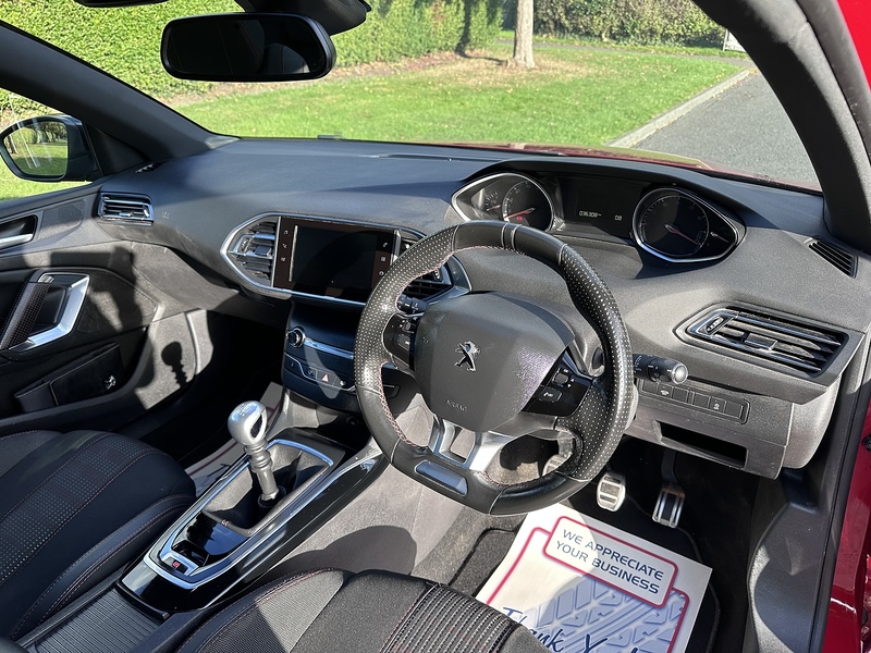 Peugeot PureTech GT Line Estate 1.2 Manual Petrol