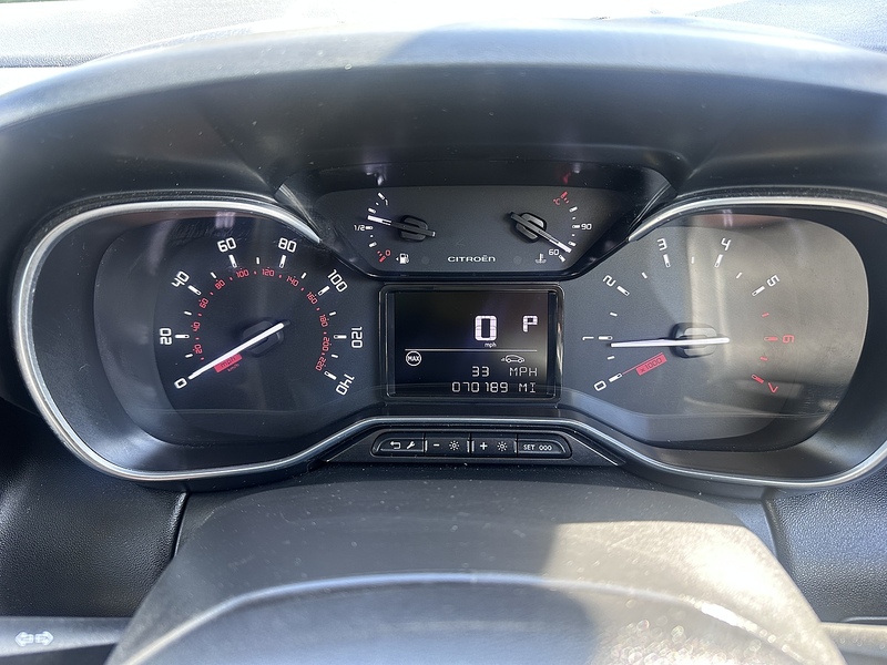 Citroen PureTech Shine SUV 1.2 Automatic Petrol