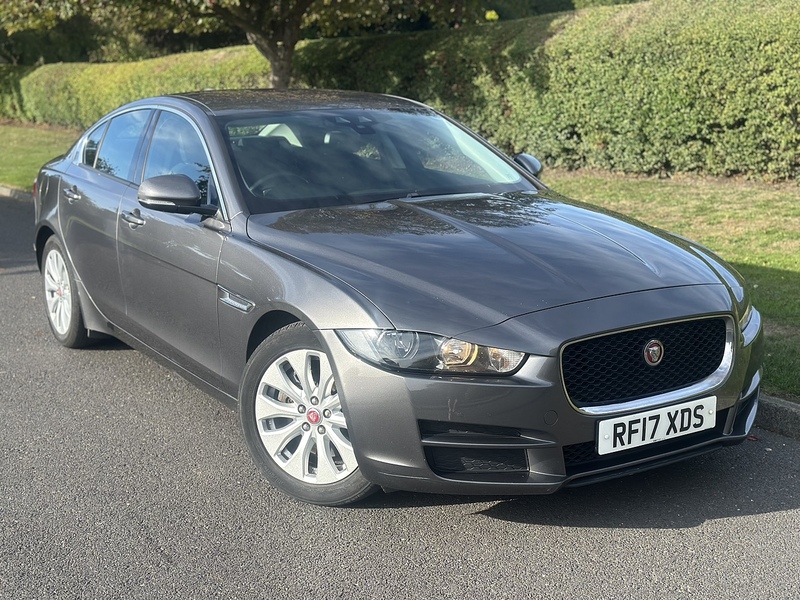 Jaguar d SE Saloon 2.0 Manual Diesel