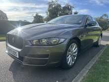 Jaguar XE d SE 