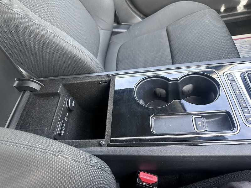 Jaguar d SE Saloon 2.0 Manual Diesel