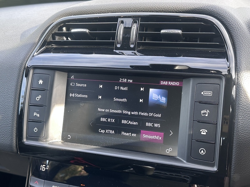 Jaguar d SE Saloon 2.0 Manual Diesel