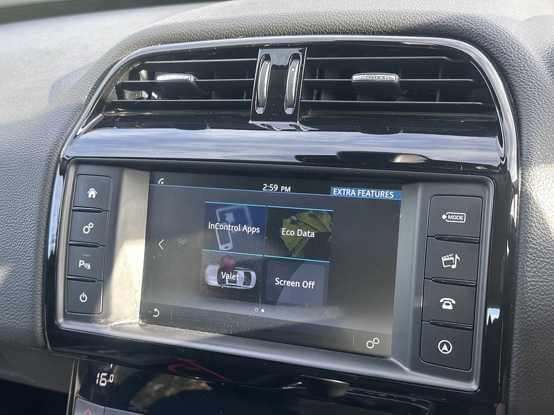 Jaguar d SE Saloon 2.0 Manual Diesel