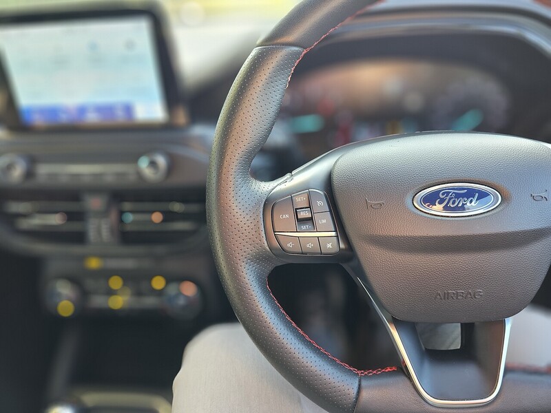 Ford EcoBlue ST-Line X Estate 1.5 Manual Diesel