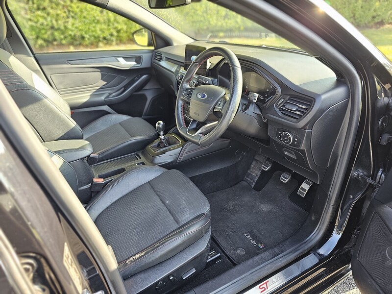 Ford EcoBlue ST-Line X Estate 1.5 Manual Diesel