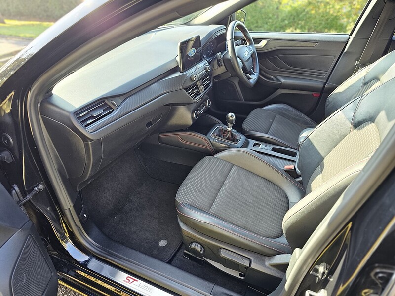 Ford EcoBlue ST-Line X Estate 1.5 Manual Diesel