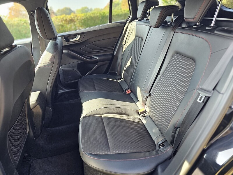 Ford EcoBlue ST-Line X Estate 1.5 Manual Diesel