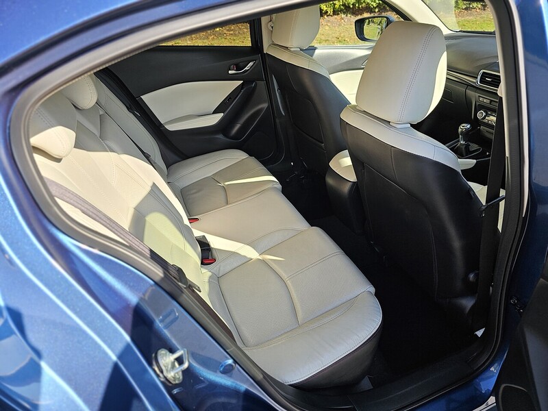 Mazda SKYACTIV-G Sport Nav Hatchback 2.0 Manual Petrol