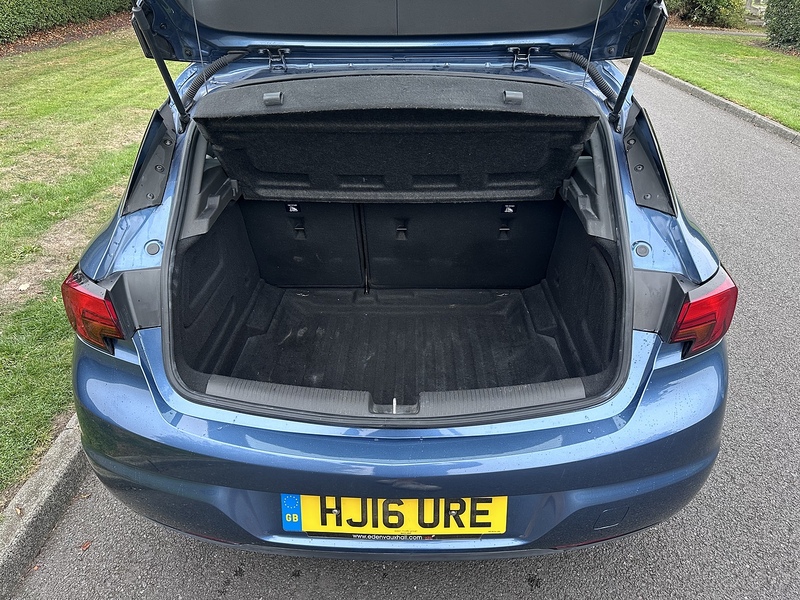 Vauxhall i SRi Hatchback 1.4 Manual Petrol