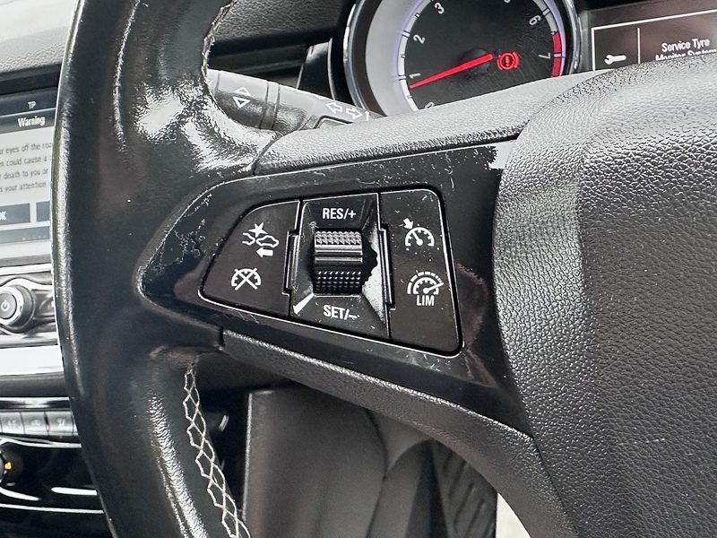 Vauxhall i SRi Hatchback 1.4 Manual Petrol