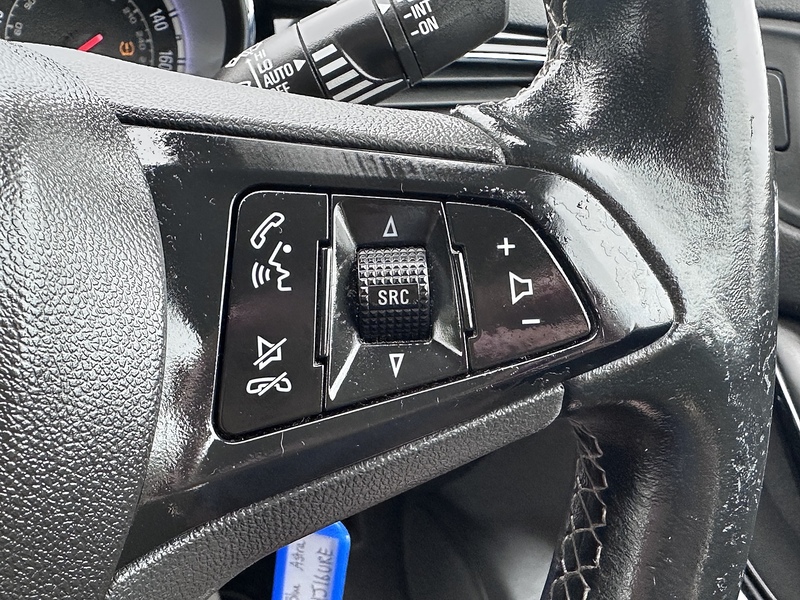 Vauxhall i SRi Hatchback 1.4 Manual Petrol