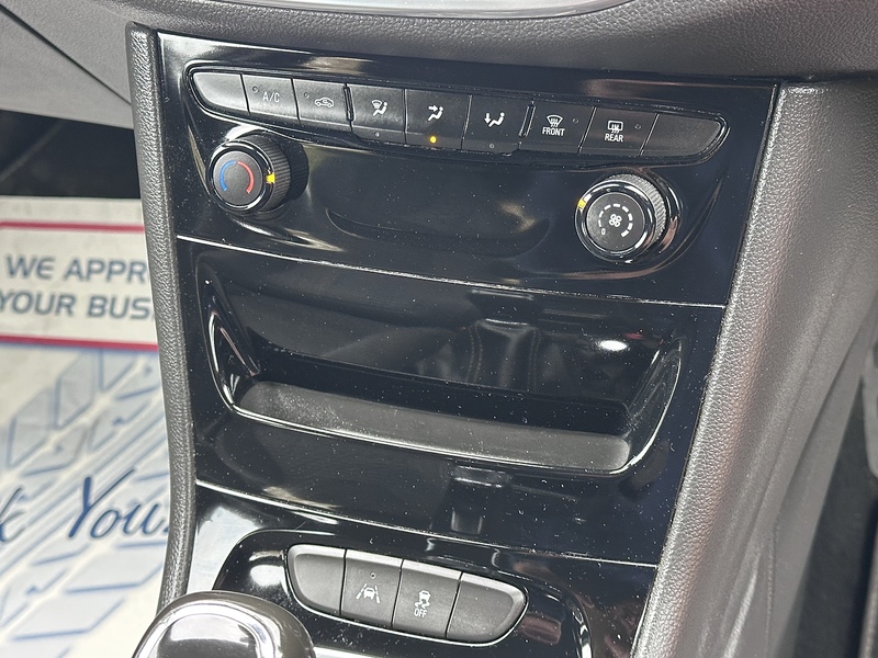 Vauxhall i SRi Hatchback 1.4 Manual Petrol