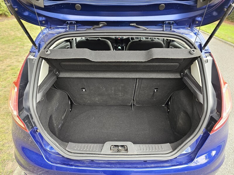 Ford T EcoBoost Titanium Hatchback 1.0 Manual Petrol